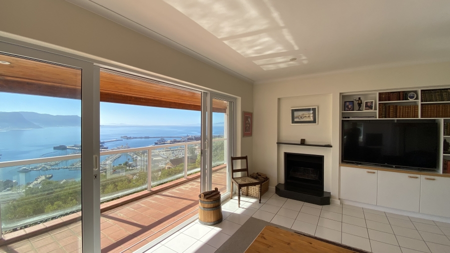 5 Bedroom Property for Sale in Simons Kloof Western Cape